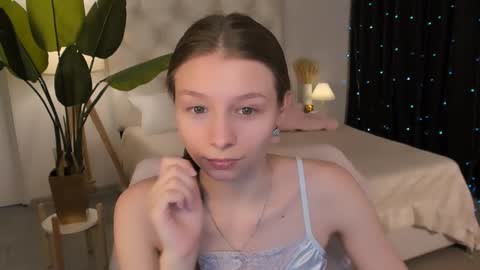 Snapshot of juliedaniel chatting on March 3, 2026, 4:51 am juliedaniel online show from March 3, 2026, 4:51 am