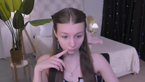 Snapshot of juliedaniel chatting on March 10, 2026, 8:41 am juliedaniel online show from March 10, 2026, 8:41 am