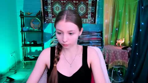 Snapshot of juliedaniel chatting on March 21, 2026, 5:45 am juliedaniel online show from March 21, 2026, 5:45 am