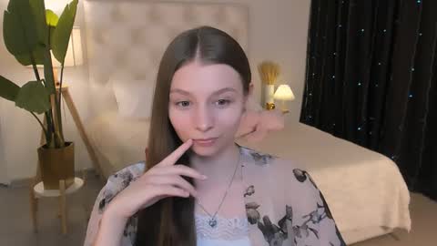 Snapshot of juliedaniel chatting on April 1, 2026, 1:41 pm juliedaniel online show from April 1, 2026, 1:41 pm