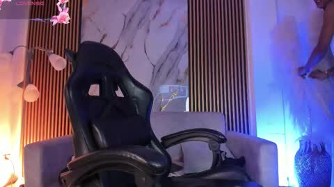 Julien online show from January 8, 2026, 11:12 am