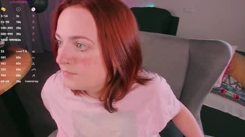 Snapshot of juliet_schoolgirl chatting on December 21, 2024, 1:53 pm Juliet online show from December 21, 2024, 1:53 pm