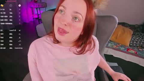 Snapshot of juliet_schoolgirl chatting on December 22, 2024, 6:37 pm Juliet online show from December 22, 2024, 6:37 pm