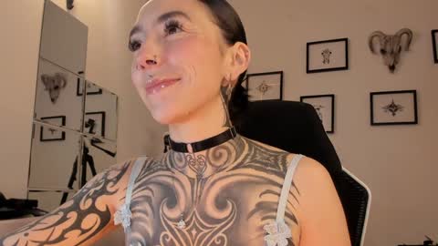 Snapshot of juliet_sourire chatting on January 25, 2025, 3:09 am juliet_sourire online show from January 25, 2025, 3:09 am
