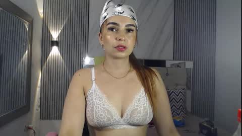 Snapshot of julieta__fox_ chatting on September 11, 2025, 2:44 am julieta__fox_ online show from September 11, 2025, 2:44 am
