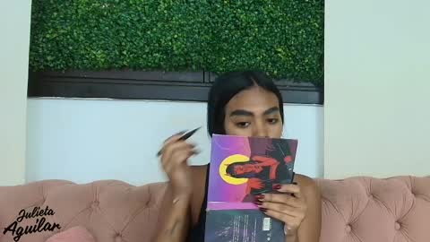 Juli online show from April 10, 2026, 9:30 pm