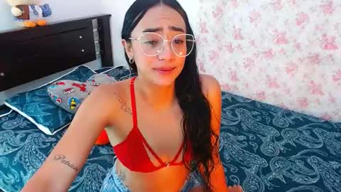 Snapshot of julieta_art1 chatting on January 15, 2025, 9:41 pm julieta art1 online show from January 15, 2025, 9:41 pm