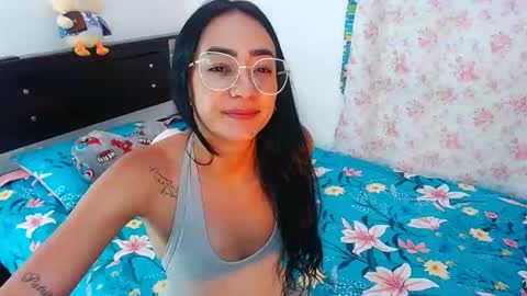 Snapshot of julieta_art1 chatting on January 26, 2025, 9:29 pm julieta art1 online show from January 26, 2025, 9:29 pm