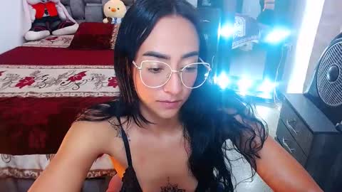 Snapshot of julieta_art1 chatting on March 3, 2025, 12:59 am julieta art1 online show from March 3, 2025, 12:59 am