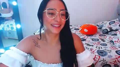 Snapshot of julieta_art1 chatting on September 28, 2025, 9:20 pm julieta art1 online show from September 28, 2025, 9:20 pm
