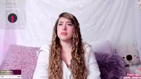 Juli  online show from July 19, 2026, 4:27 am