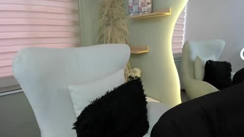 Julieta online show from April 30, 2026, 10:36 pm