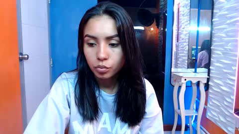 Snapshot of julieta_fn chatting on October 8, 2025, 1:31 pm julieta_fn online show from October 8, 2025, 1:31 pm