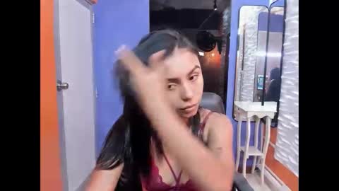 Snapshot of julieta_fn chatting on November 4, 2025, 2:38 pm julieta_fn online show from November 4, 2025, 2:38 pm