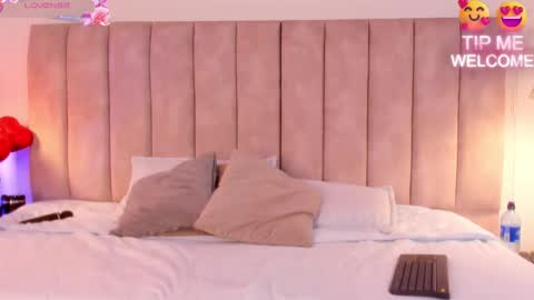 Julieta online show from March 6, 2025, 3:57 am