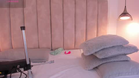 Julieta online show from September 16, 2025, 4:35 am