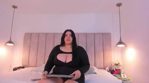 Julieta online show from November 3, 2025, 3:41 am