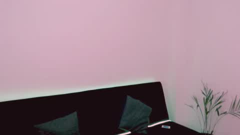 Snapshot of julieta_livee chatting on March 2, 2026, 5:53 pm julieta_livee online show from March 2, 2026, 5:53 pm