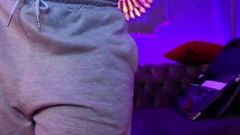  Julieta  online show from February 24, 2025, 12:37 pm