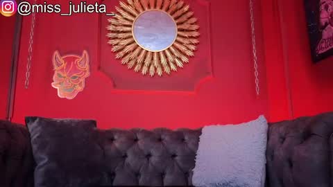  Julieta  online show from May 29, 2026, 11:41 am