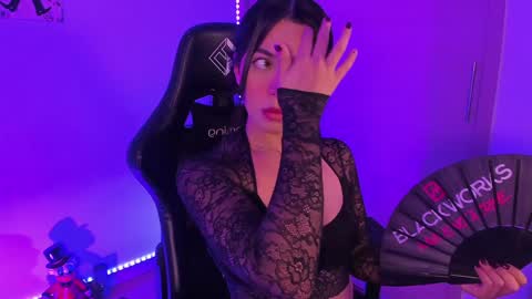 Snapshot of julietariverss chatting on December 4, 2024, 7:50 am Julieta online show from December 4, 2024, 7:50 am