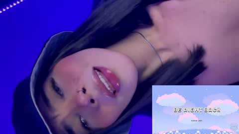 Snapshot of julietariverss chatting on December 5, 2024, 6:43 am Julieta online show from December 5, 2024, 6:43 am