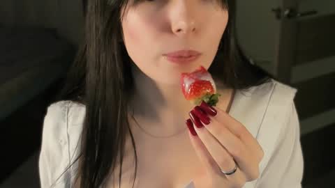Snapshot of julietaromaniss chatting on December 7, 2024, 9:11 pm Julieta or Jully online show from December 7, 2024, 9:11 pm