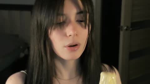 Snapshot of julietaromaniss chatting on December 8, 2024, 6:54 am Julieta or Jully online show from December 8, 2024, 6:54 am