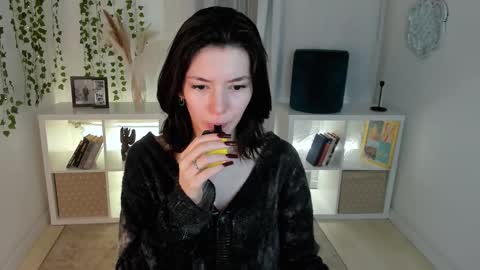 Julieta or Jully online show from October 19, 2025, 6:03 am