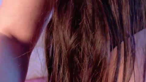 julietatorres_ online show from December 4, 2025, 3:38 am