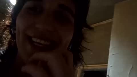 julietfranc28 online show from January 15, 2026, 4:06 am