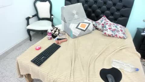 julieth_allen online show from October 16, 2025, 12:44 am