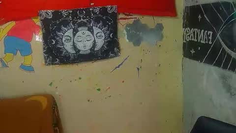 Julieth Wolf online show from November 1, 2025, 5:31 am