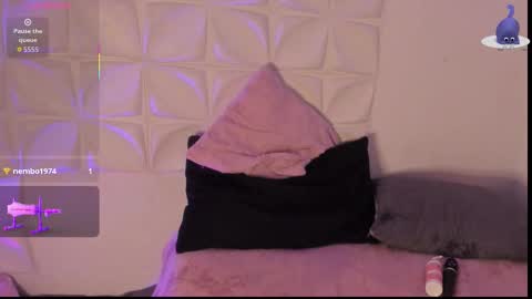 Snapshot of juliethmosss chatting on December 22, 2025, 6:10 am Julieth online show from December 22, 2025, 6:10 am