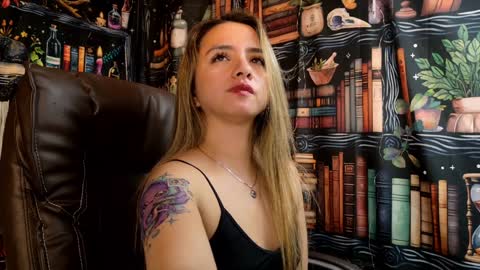 Julietta Jackson online show from January 8, 2025, 10:37 pm