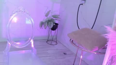 Julieta online show from February 12, 2026, 12:00 pm