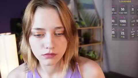 Mia online show from October 2, 2025, 3:02 am