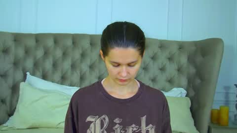 juliettatiffani online show from July 12, 2026, 4:03 am