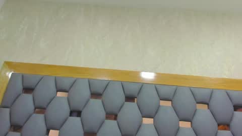 juliette_pretty_ online show from April 16, 2026, 7:03 pm