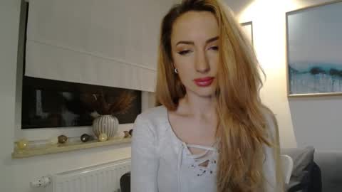 JulietteSensual online show from March 11, 2025, 7:58 pm