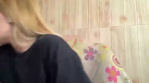 Malin online show from July 15, 2026, 5:34 am