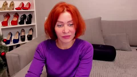 jullia_moor online show from December 22, 2025, 1:13 am