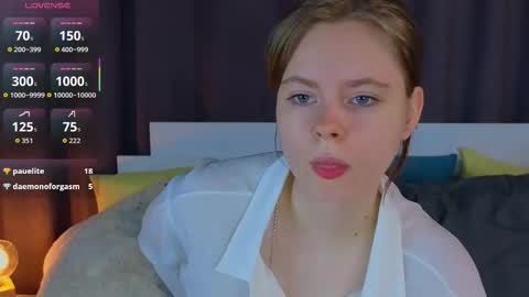 Julie online show from November 3, 2025, 5:25 pm