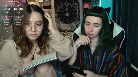 Snapshot of julscinamon chatting on October 30, 2025, 3:13 pm Baroness Von Cringe online show from October 30, 2025, 3:13 pm