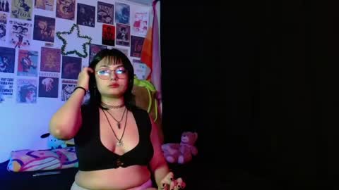 Cherry  Julz Independiente online show from July 3, 2026, 6:09 am