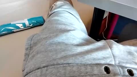 Asian office boy online show from October 18, 2025, 6:48 am