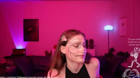 June Juniper online show from October 1, 2025, 11:22 pm