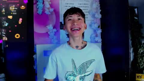 Junior online show from February 16, 2025, 9:05 pm