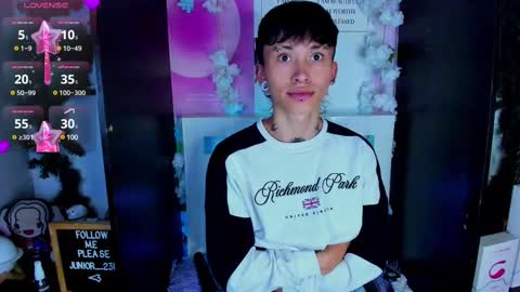 Junior online show from February 18, 2025, 11:30 pm