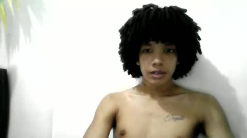 junior_thegoldenboy online show from May 20, 2026, 8:59 pm